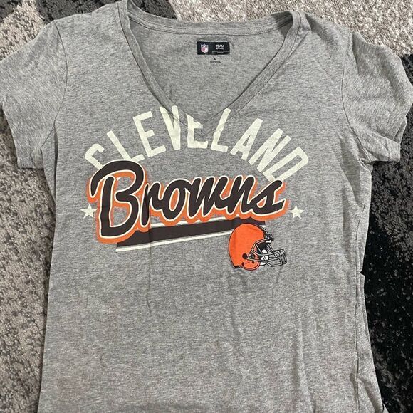 Cleveland Browns Womens  Grey V-Neck T-Shirt NFL Official Apparel Size L - Picture 1 of 3